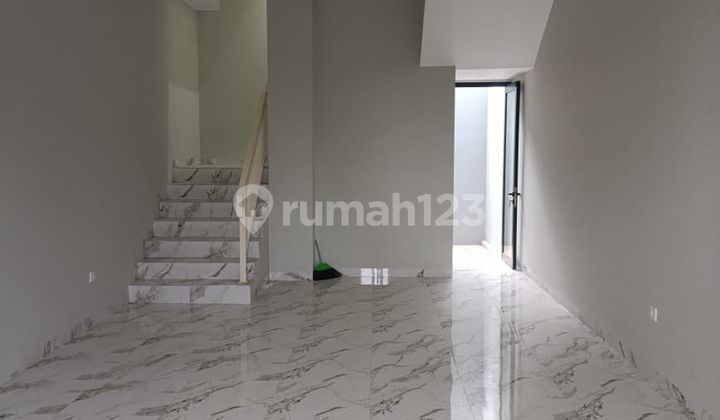 Ruko Baru Lantai 2 Parkir Luas di Monang Maning Cis Ruko Baru Lantai 2 Parkir Luas di Monang Maning Cis