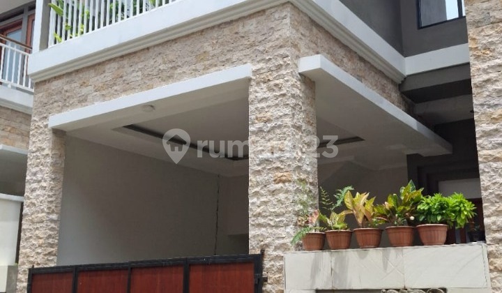Rumah Lantai 2 Private Pool di Bypass Sanur An