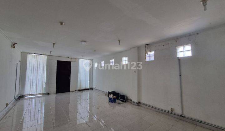 3 Floor Shophouse at Bypass Ngurah Rai AL 2