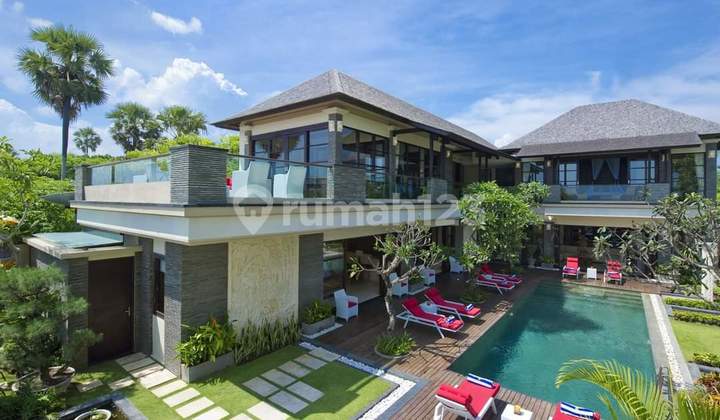 Freehold Villa Beach Front Of Seminyak Ism