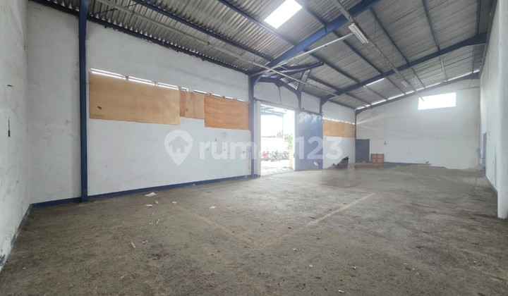 Strategic and Secure Ready-to-Use Warehouse in Cirebon City Strategic and Secure Ready-to-Use Warehouse in Cirebon City