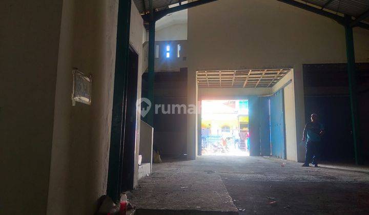 Gudang Siap Pakai Di Jalan Cigondewah, Bandung Akses Truk Dobel 7
