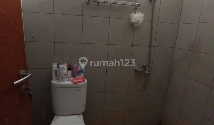 Rumah 2 Lantai Bagus Siap Huni Unfurnished di Antapani, Bandung 9