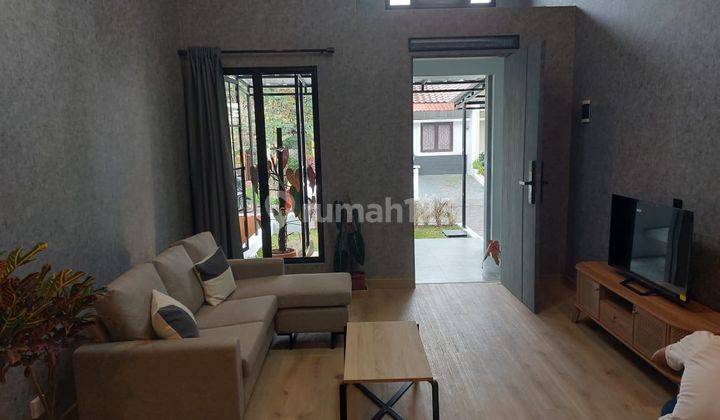 Rumah 1,5 Lantai Baru Fully Furnished di Kbp Kota Baru Parahyangan, Bandung 1