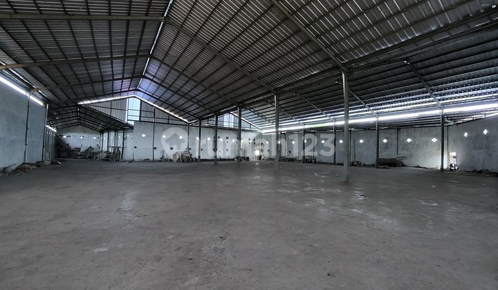 Good Strategic Warehouse Ready to Use in Cirebon City