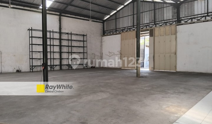 Strategic Good Warehouse Ready to Use in Harjamukti, Cirebon City