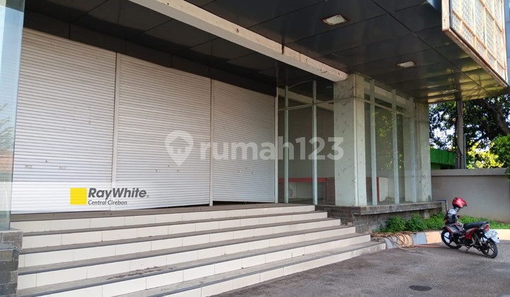 Bangunan Kantor Ekslusif 5 Lantai Siap Pakai Di Pusat Kota Cirebon Bangunan Kantor Ekslusif 5 Lantai Siap Pakai Di Pusat Kota Cirebon