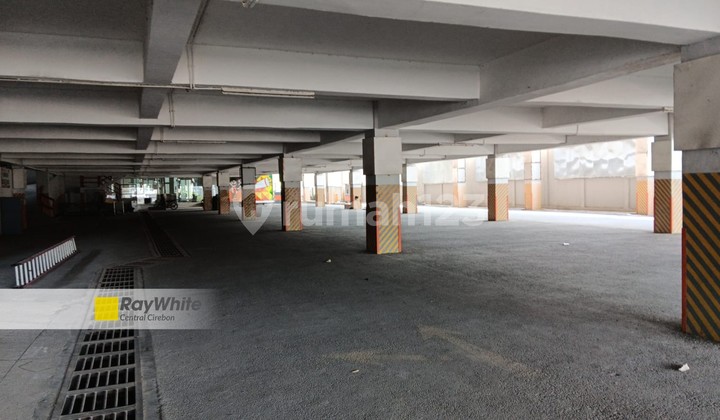  Bangunan Kantor Ekslusif 5 Lantai Siap Pakai Di Pusat Kota Cirebon