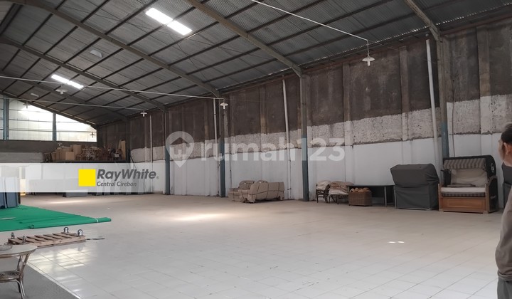 Ready-to-Use Nice House Office Warehouse in Pamijahan Plumbon, Cirebon Ready-to-Use Nice House Office Warehouse in Pamijahan Plumbon, Cirebon