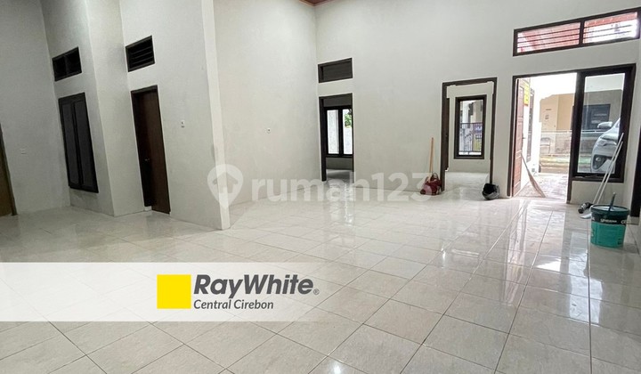 Beautiful and Nice House Ready to Occupy in Saputra Kejaksan Cirebon