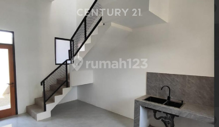 Dijual Rumah Bangunan Modern Di Sariwangi Bandung