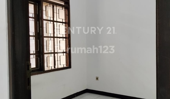 Rumah Taman Holis Indah Lingkungan  Nyaman Security 24 Jam  1