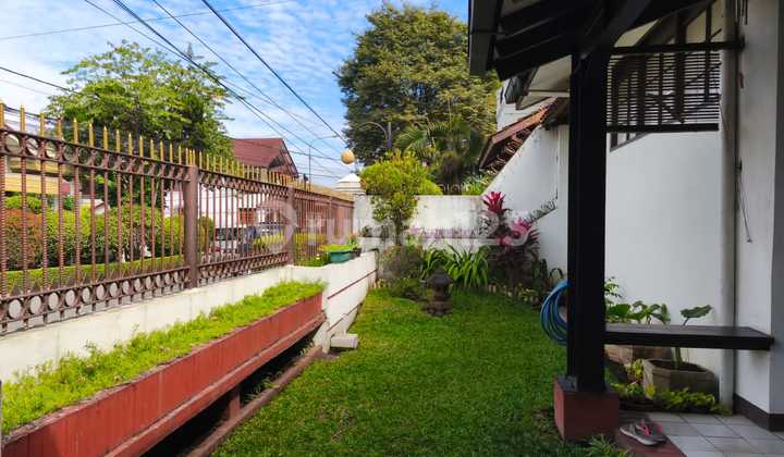 Well-Maintained House Ready to Occupy Kopo Permai, Bandung City Well-Maintained House Ready to Occupy Kopo Permai, Bandung City