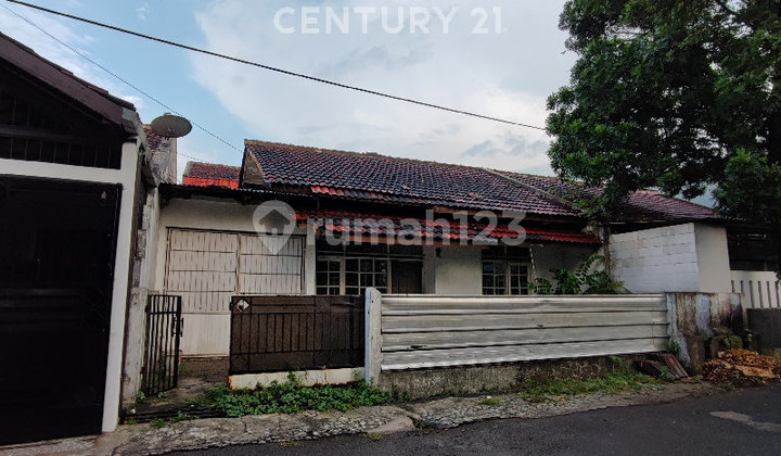 Rumah 1 Lantai Di Taman Kopo Indah 2 Patung Kuda