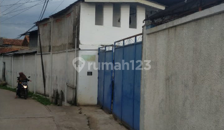 Pabrik Snack Aktif, Ada Rumah Tinggal Di Cipeuyeum, Cianjur