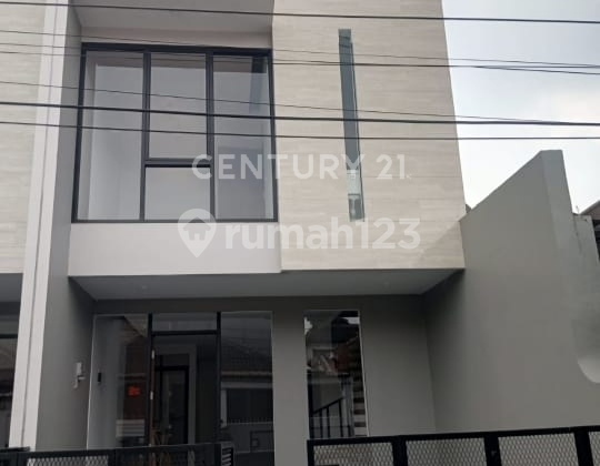 Rumah Baru 2 Lantai Hanya 2 Kilometer Ke Alun-alun Kota Bandung