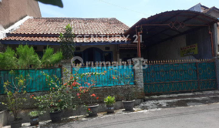Rumah Hitung Tanah Di Komplek Bukit Cinunuk Kab Bandung Rumah Hitung Tanah Di Komplek Bukit Cinunuk Kab Bandung