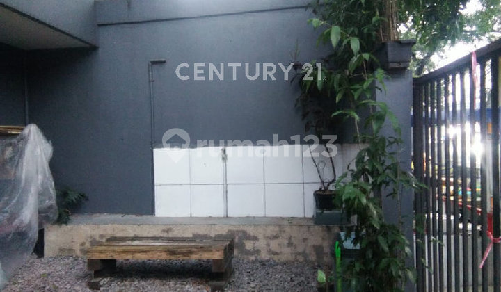 Rumah 2,5 Lantai di Area Dewi Sartika Kota Bandung