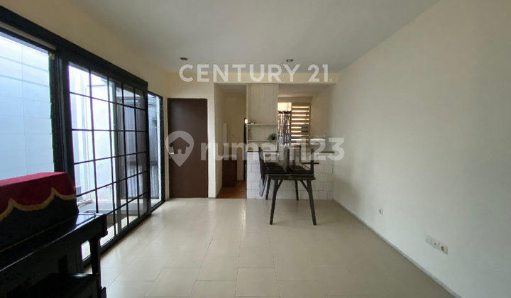 Rumah Modern Minimalis Gaya Jepang Dikopo Permai Kota Bandung  2