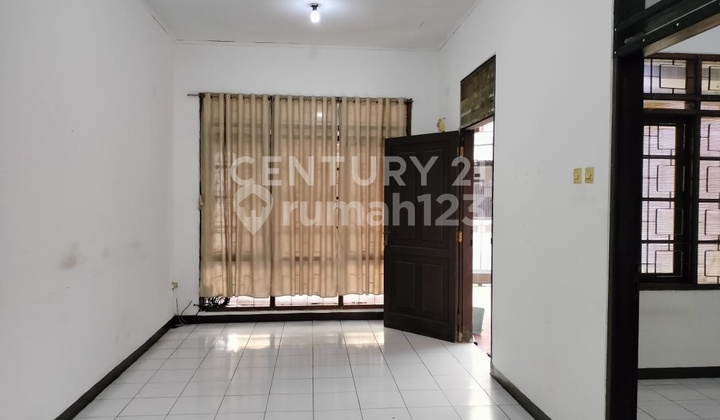 Rumah Taman Holis Indah Lingkungan  Nyaman Security 24 Jam  2