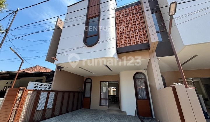 Rumah Baru Minimalis Modern Di Satrugna Pajajaran Bandung Rumah Baru Minimalis Modern Di Satrugna Pajajaran Bandung