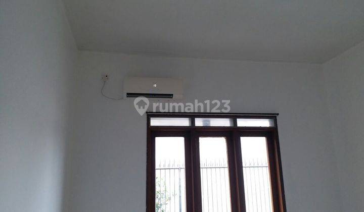 115 Jt Nego Disewakan Rumah Furnished di Mainroad Kompleks Singgasana Pradana Cibaduyut Dekat Komplek Mekar Wangi Dan Pintu Tol Moh Toha Lt 200 Lb 260 2