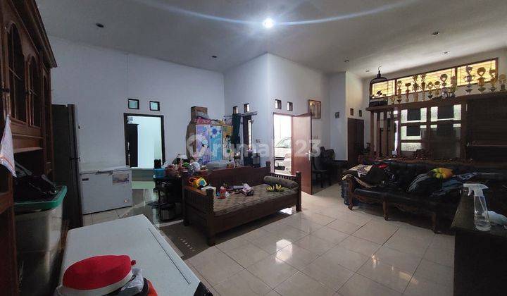 Rumah Terawat Bangunan Ngeblong di Mutiara Cibaduyut 1