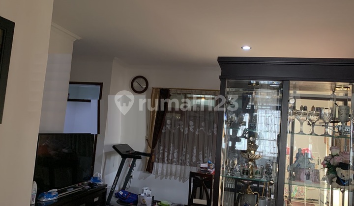 Rumah Lokasi Strategis Dan Nyaman di Permata Kopo 2