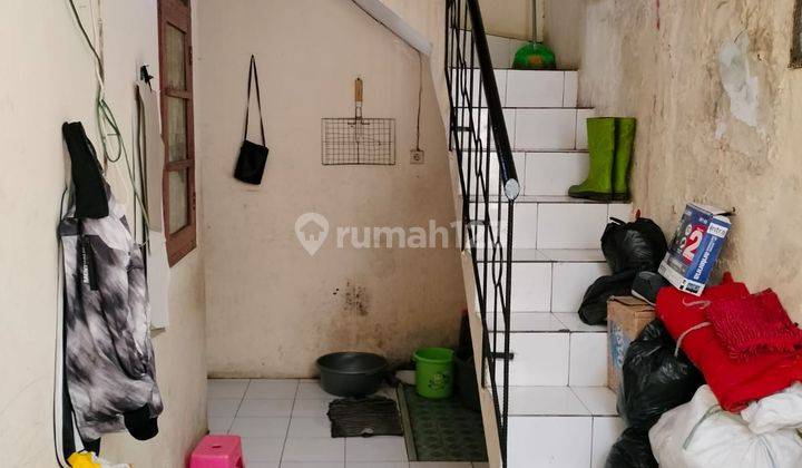 Rumah 1,5 Lantai Daerah Komplek di Margahayu Kencana 2