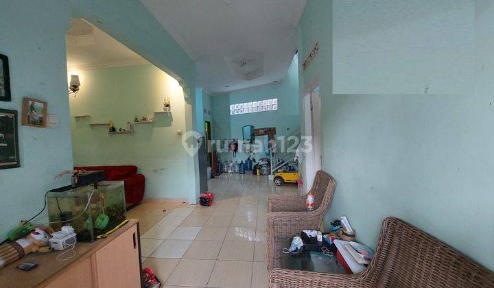 Rumah Terawat Minim Renovasi Lokasi Strategis di Cicukang Indah 1