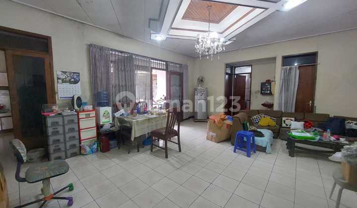 House Suitable for Use as a Residence or Office in Inhoftank House Suitable for Use as a Residence or Office in Inhoftank