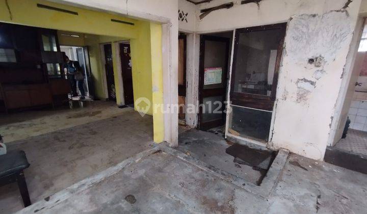 Rumah Bangunan Lama Lokasi Perkotaan di Mohamad Ramdan 2