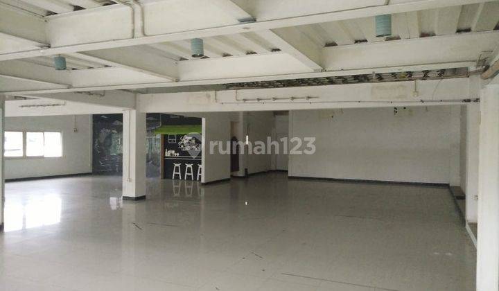 Gedung Cocok Untuk Kantor di Pelajar Pejuang  2