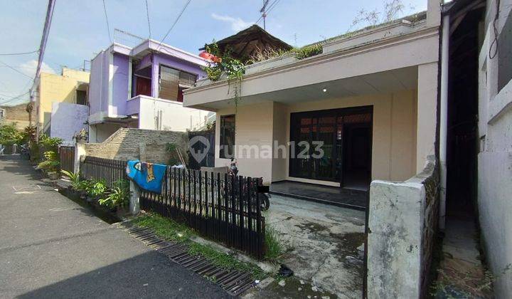 Rumah Lokasi Strategis di Ciateul 1