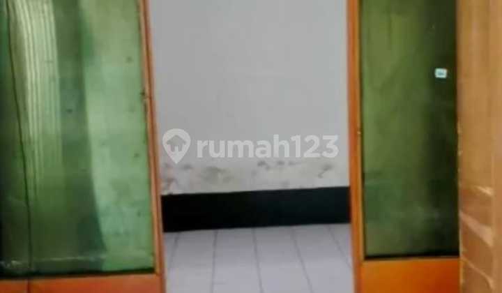 House Suitable for Convection Business Location in Margahayu Permai 2