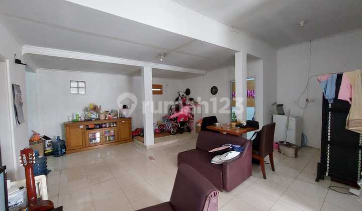 Rumah Dekat ke Jalan Utama dan Dekat Tol di Cibolerang Indah 2