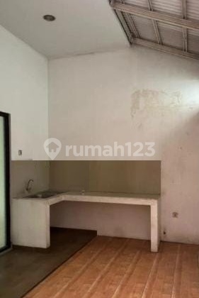 Minimalist and Ready-to-Occupy Cluster Home in Sadang 2