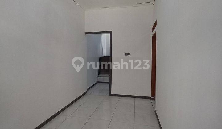 Rumah Dalam Komplek Aman Nyaman di Taman Cibaduyut Indah