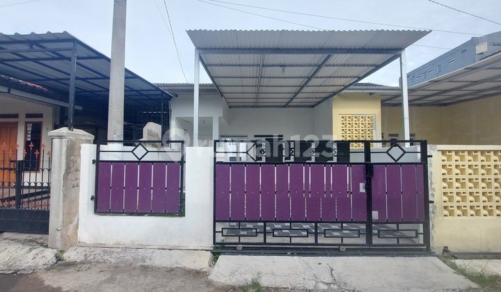 Rumah Baru Siap Huni Lokasi Dekat Tol di Cicukang Indah