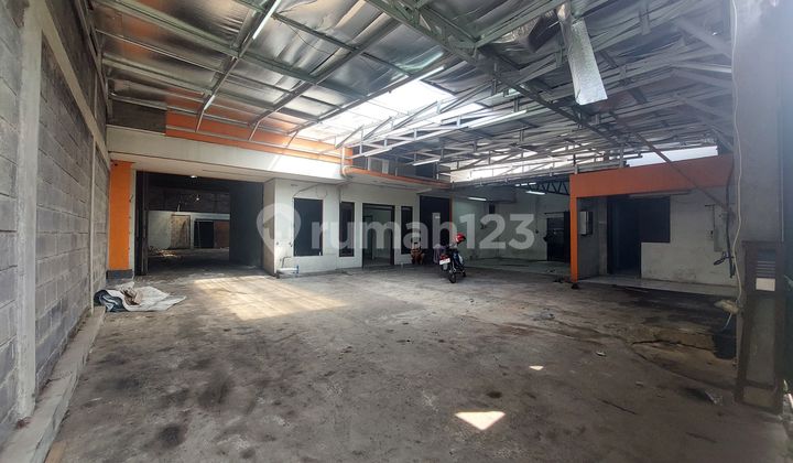 Warehouse Located in an Industrial Estate Area, Tronton Access in Sadang Rahayu