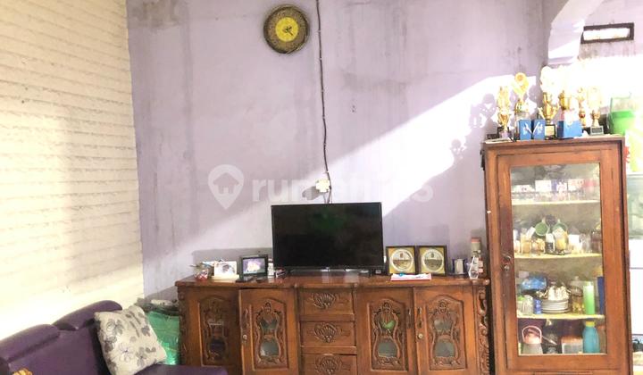 House in a Strategic Location, Well-Maintained Condition in Margahayu Kencana. 1