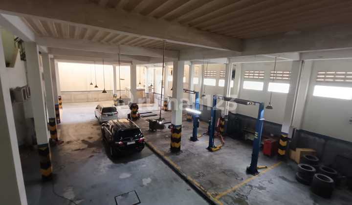 Cheap Showroom and Workshop for Rent in Depok Cheap Showroom and Workshop for Rent in Depok