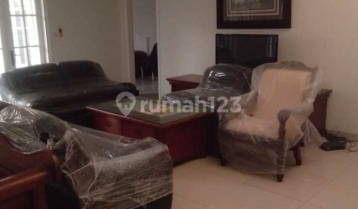 Rumah Dijual Hanya 5 Menit ke Sudirman Senayan Siap Huni Murah Kebayoran Baru