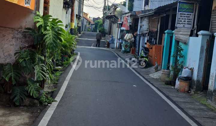 Cheap for Sale: Dormitories and Jios in Pasar Minggu 1