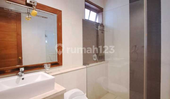 Disewakan Rumah Pondok Indah Semi Furnished Murah Siap Huni  2