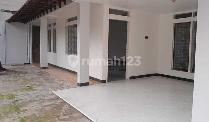 For Rent Cheap Kebayoran Baru House 2