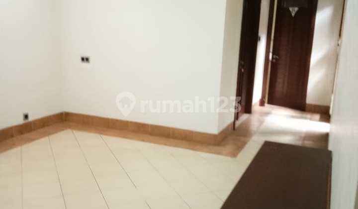 Disewakan Rumah Cocok Kantor Radio Dalam Kebayoran Baru Murah  2