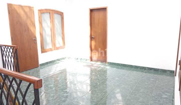 Beautiful House Ready to Occupied, Can be Used as Residence and Office, Menteng, Central Jakarta 1