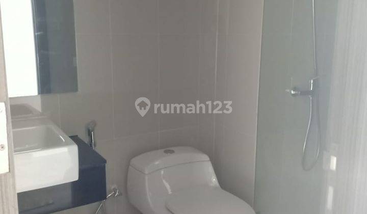 Disewakan Apartemen St Moritz 3br, Semi Furnished, Puri Indah 2