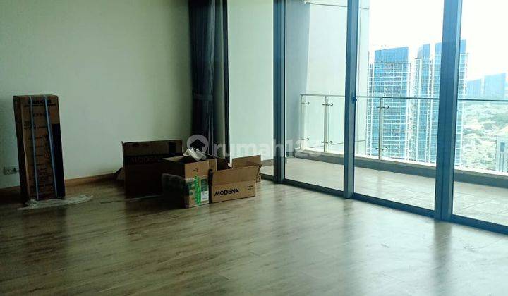 Disewakan Apartemen St Moritz 3br, Semi Furnished, Puri Indah 1